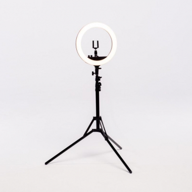 Кольцевые лампы для визажиста